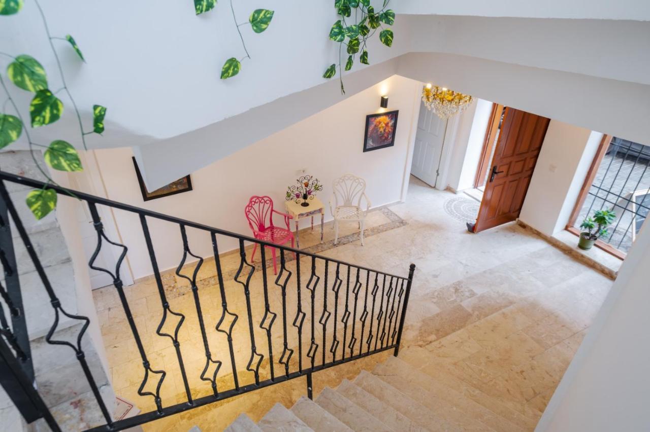 Mel Town Bed and Breakfast Antalya Exteriör bild